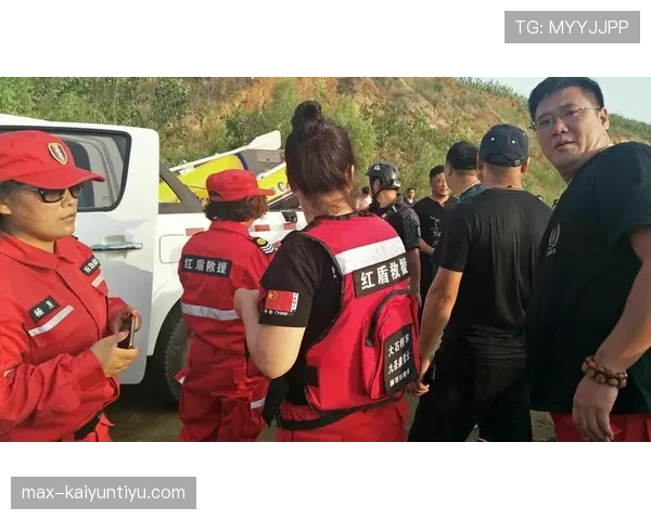 塞维利亚后防线屡现漏洞主帅紧急召集队内加练
